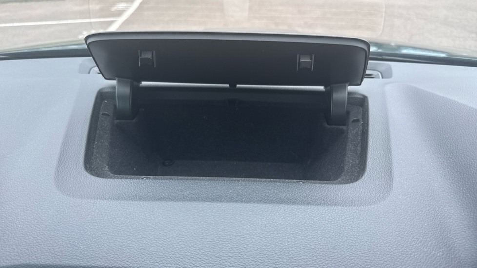 Skoda Karoq 1.5 TSI SE Technology 5dr DSG Petrol Estate - Image 47