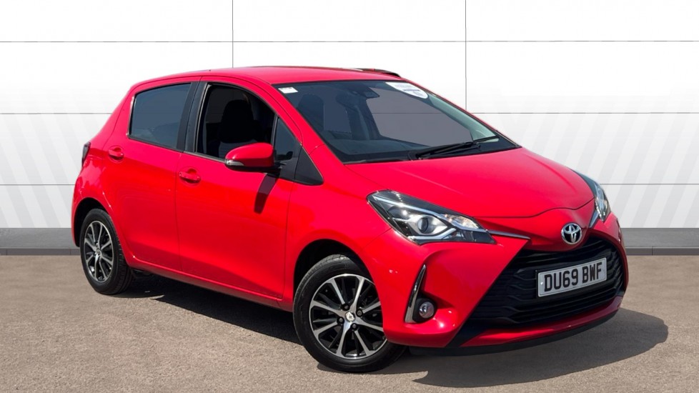 Toyota Yaris 1.5 VVT-i Icon Tech 5dr Petrol Hatchback - Image 1