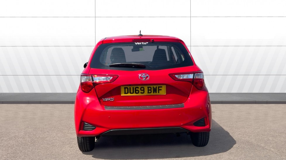 Toyota Yaris 1.5 VVT-i Icon Tech 5dr Petrol Hatchback - Image 6