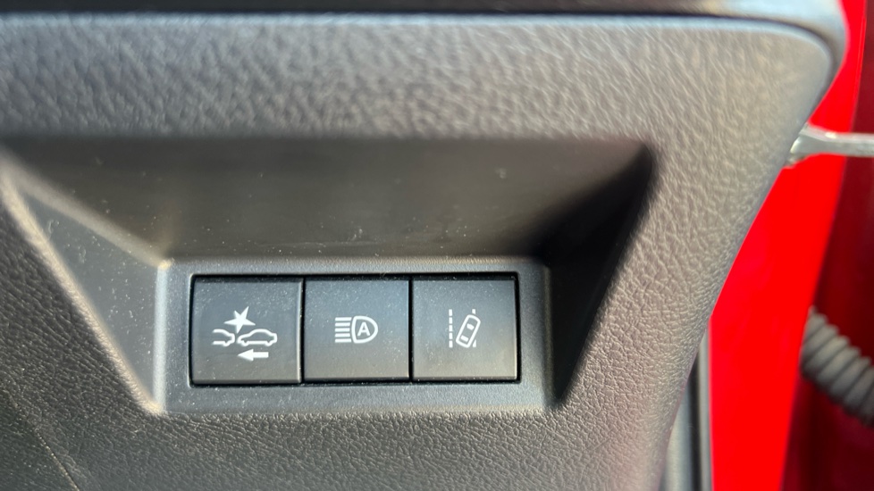 Toyota Yaris 1.5 VVT-i Icon Tech 5dr Petrol Hatchback - Image 22