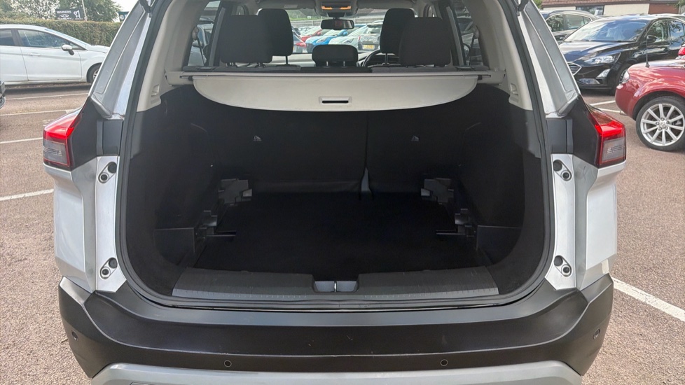 Nissan X-Trail 1.5 MHEV 163 N-Connecta 5dr Xtronic Petrol Station Wagon - Image 4
