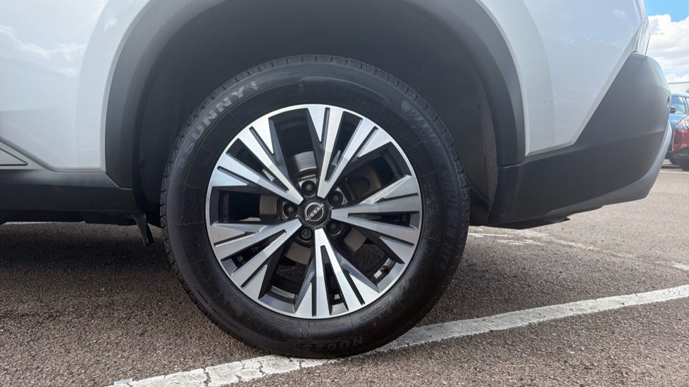 Nissan X-Trail 1.5 MHEV 163 N-Connecta 5dr Xtronic Petrol Station Wagon - Image 7