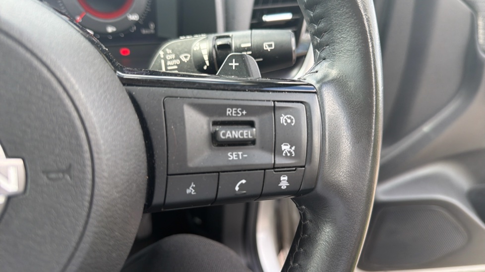 Nissan X-Trail 1.5 MHEV 163 N-Connecta 5dr Xtronic Petrol Station Wagon - Image 27