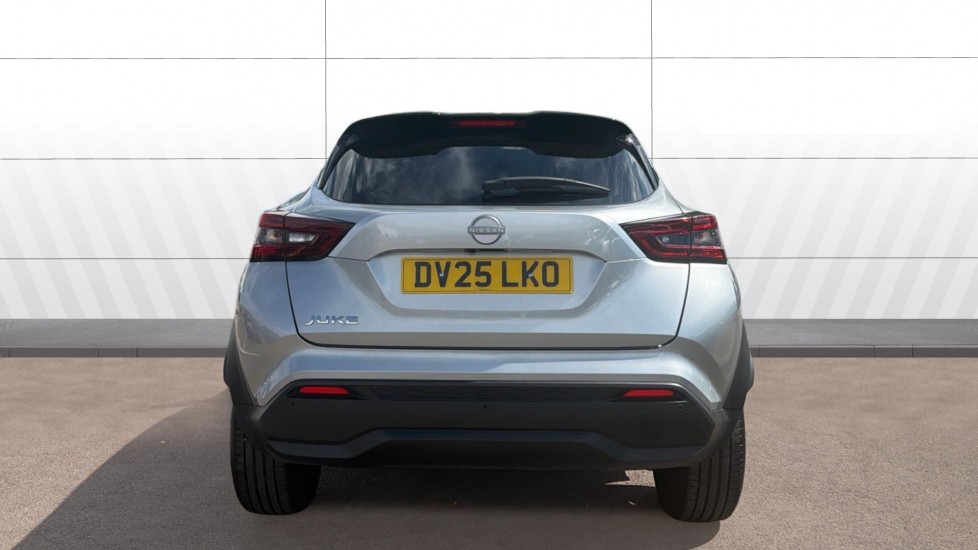 Nissan Juke 1.0 DiG-T N-Connecta 5dr DCT Petrol Hatchback - Image 6
