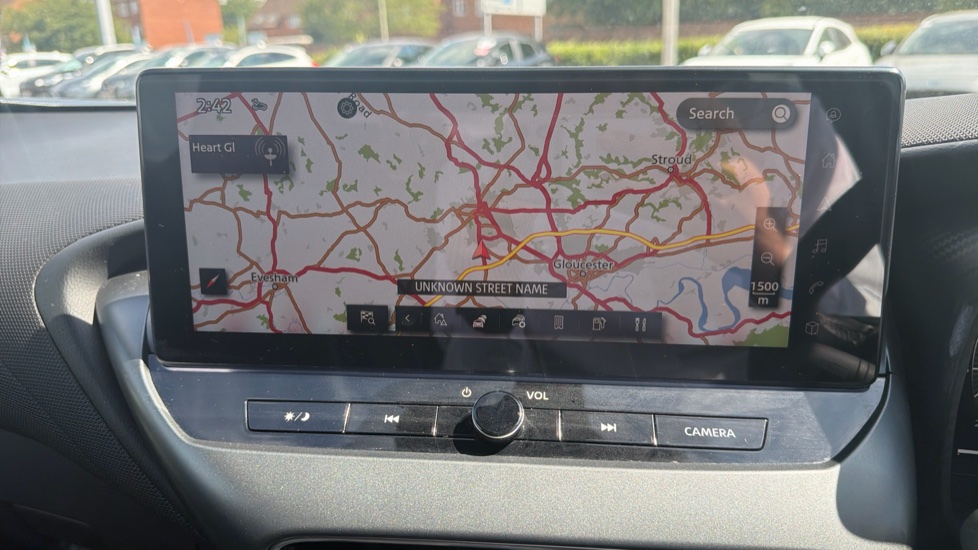 Nissan Juke 1.0 DiG-T N-Connecta 5dr DCT Petrol Hatchback - Image 21