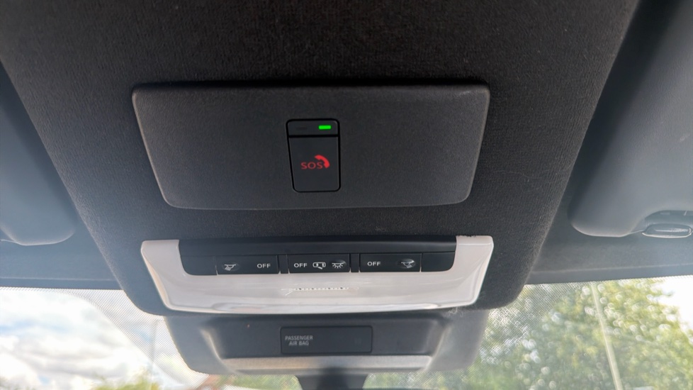 Nissan Juke 1.0 DiG-T N-Connecta 5dr DCT Petrol Hatchback - Image 36
