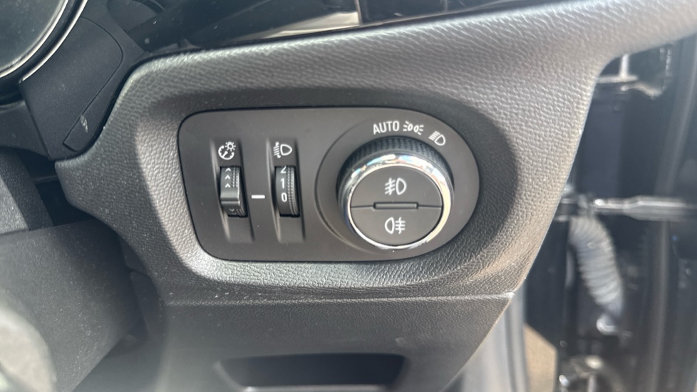 Vauxhall Corsa 1.2 GS 5dr Petrol Hatchback - Image 30