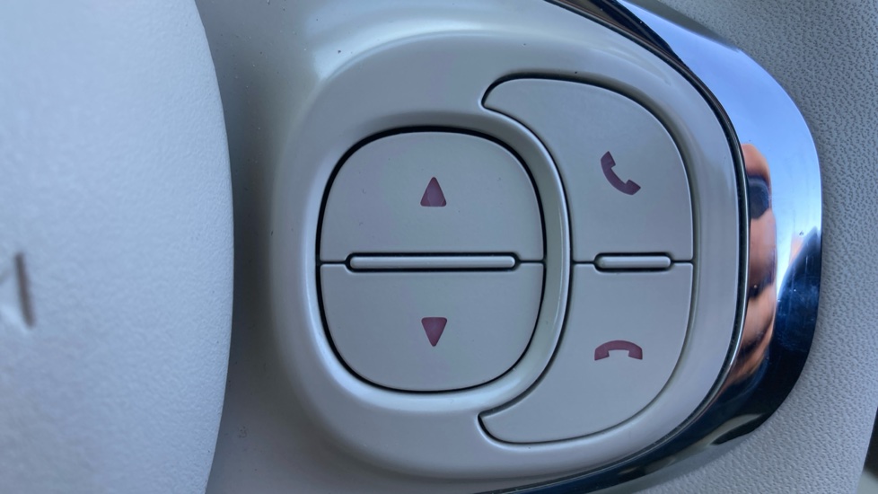 Fiat 500 1.0 Mild Hybrid Dolcevita [Part Leather] 3dr Petrol Hatchback - Image 24