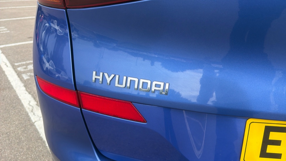 Hyundai TUCSON 1.6 CRDi 48V MHD SE Nav 5dr 2WD Diesel Estate - Image 23