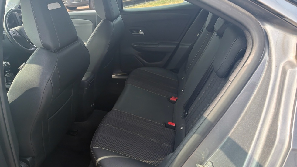 Vauxhall Mokka 1.2 Turbo Elite Premium 5dr Petrol Hatchback - Image 16