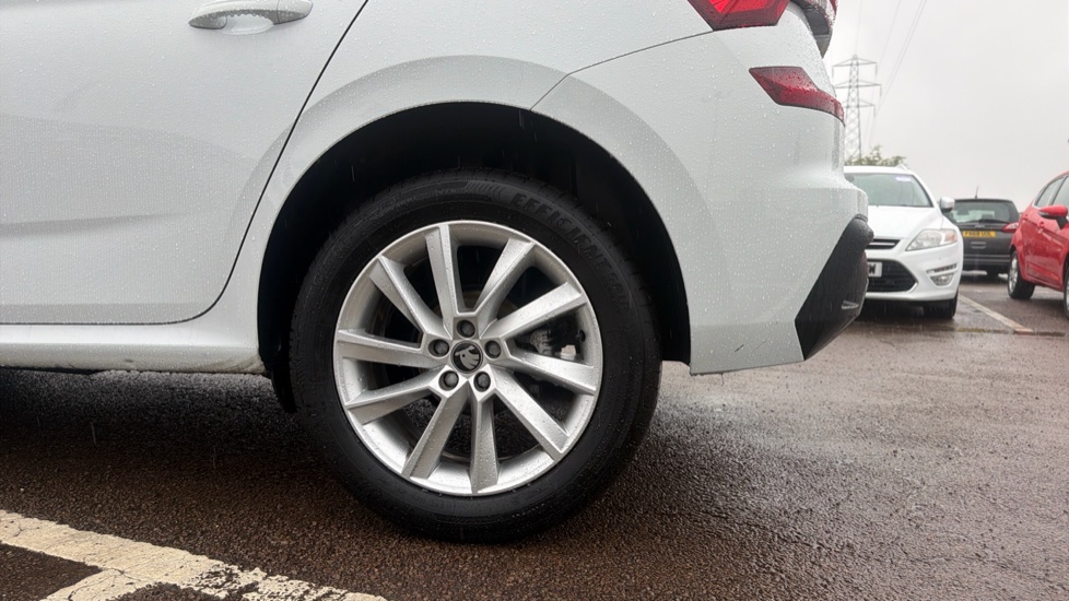 Skoda Kamiq 1.0 TSI SE Edition 5dr DSG Petrol Hatchback - Image 7