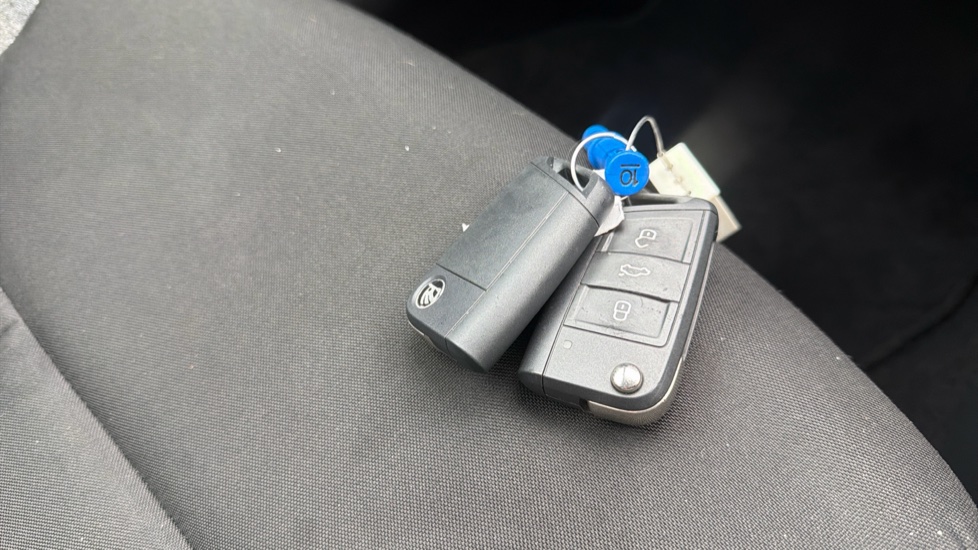 Skoda Kamiq 1.0 TSI SE Edition 5dr DSG Petrol Hatchback - Image 20