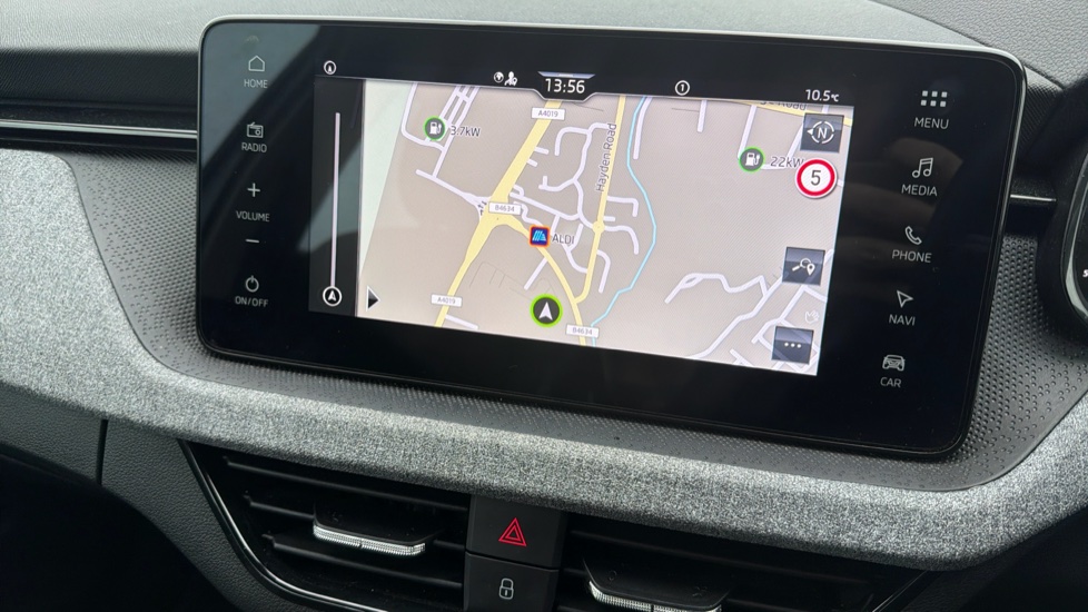 Skoda Kamiq 1.0 TSI SE Edition 5dr DSG Petrol Hatchback - Image 21