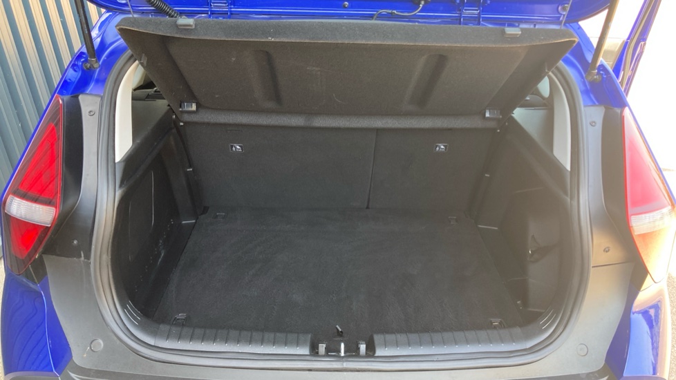 Hyundai BAYON 1.0 TGDi 48V MHEV SE Connect 5dr DCT Petrol Hatchback - Image 4