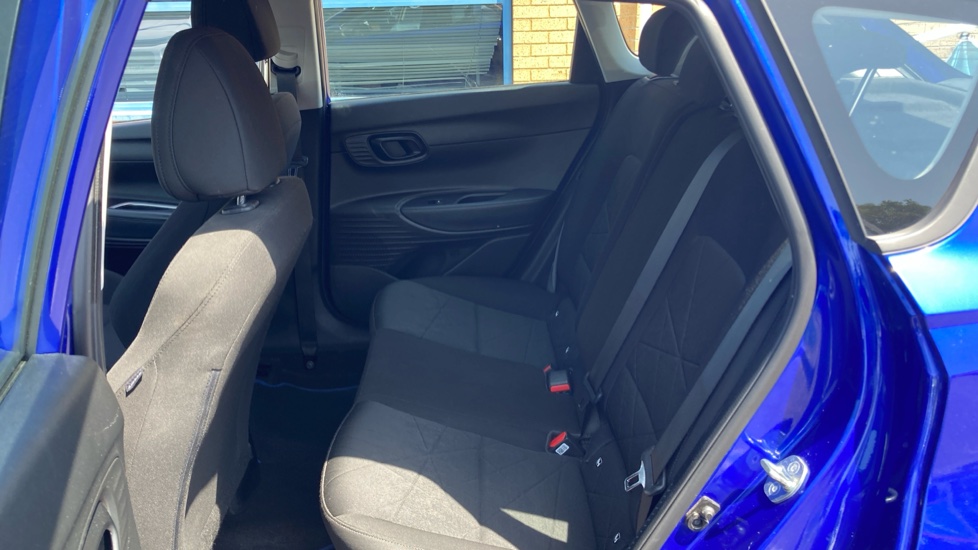 Hyundai BAYON 1.0 TGDi 48V MHEV SE Connect 5dr DCT Petrol Hatchback - Image 16