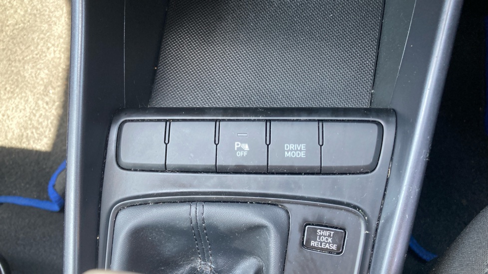 Hyundai BAYON 1.0 TGDi 48V MHEV SE Connect 5dr DCT Petrol Hatchback - Image 28