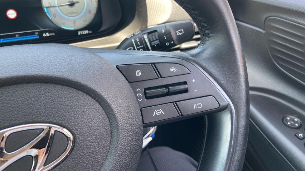 Hyundai BAYON 1.0 TGDi 48V MHEV SE Connect 5dr DCT Petrol Hatchback - Image 33