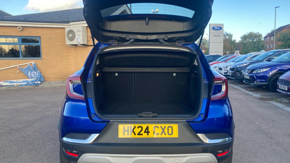 Renault Captur 1.0 TCE 90 Techno 5dr Petrol Hatchback - Image 4