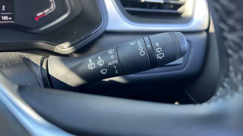 Renault Captur 1.0 TCE 90 Techno 5dr Petrol Hatchback - Image 23
