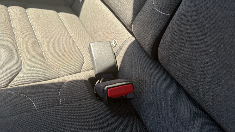 Citroen C4 1.2 PureTech [130] Shine 5dr Petrol Hatchback - Image 17
