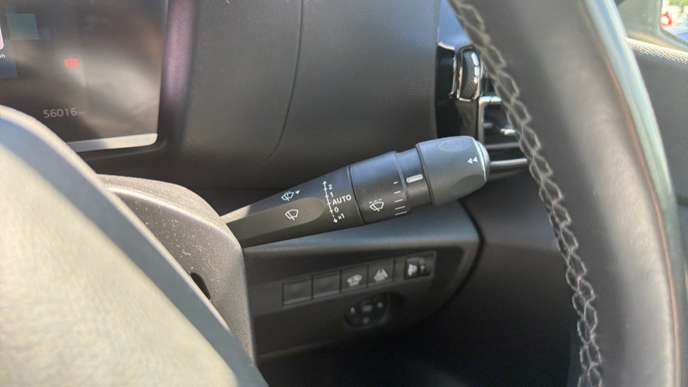 Citroen C4 1.2 PureTech [130] Shine 5dr Petrol Hatchback - Image 32