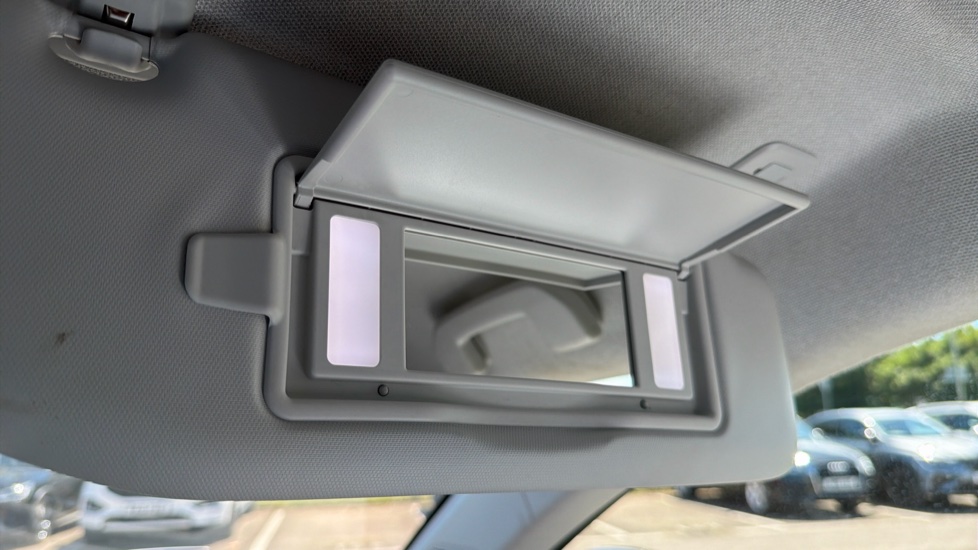 Citroen C4 1.2 PureTech [130] Shine 5dr Petrol Hatchback - Image 39