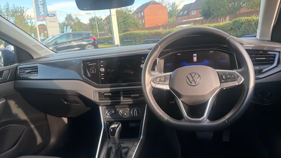Volkswagen Polo 1.0 TSI Life 5dr DSG Petrol Hatchback - Image 10
