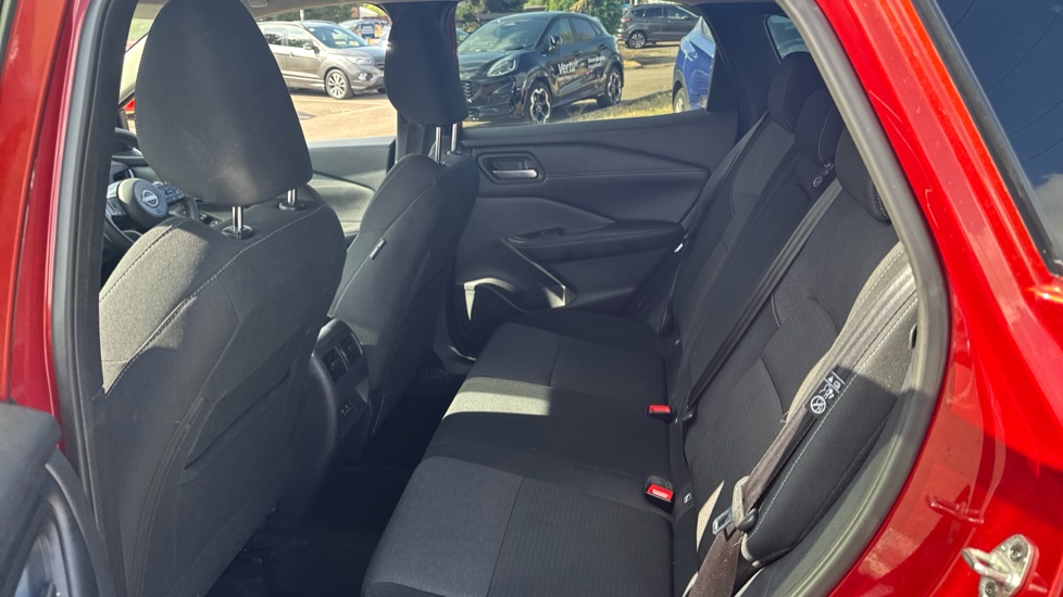 Nissan Qashqai 1.5 E-Power N-Connecta 5dr Auto Hybrid Hatchback - Image 16