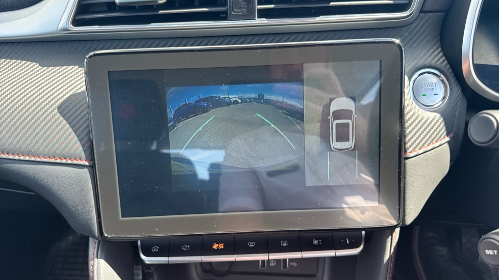 MG ZS 1.0T GDi Exclusive 5dr DCT Petrol Hatchback - Image 33