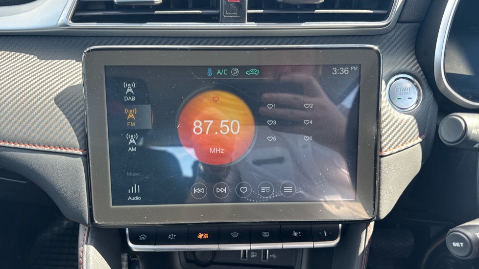 MG ZS 1.0T GDi Exclusive 5dr DCT Petrol Hatchback - Image 35