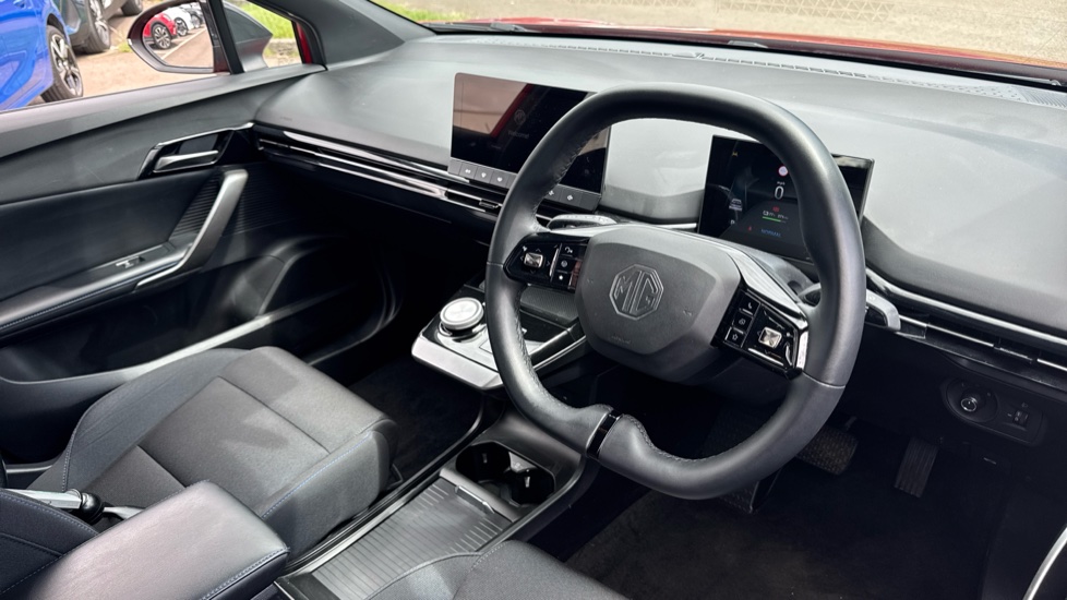 MG MG4 150kW SE EV Long Range 64kWh 5dr Auto Electric Hatchback - Image 11