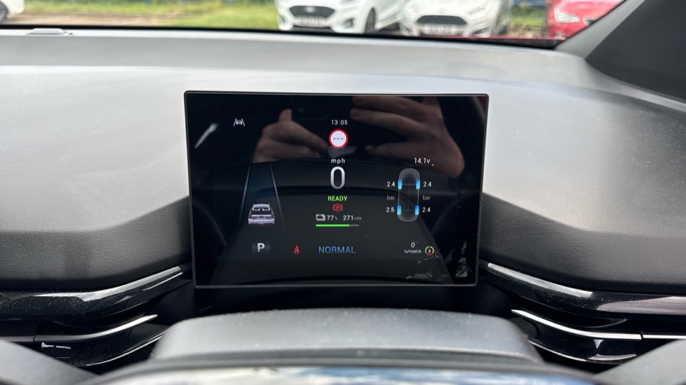 MG MG4 150kW SE EV Long Range 64kWh 5dr Auto Electric Hatchback - Image 18