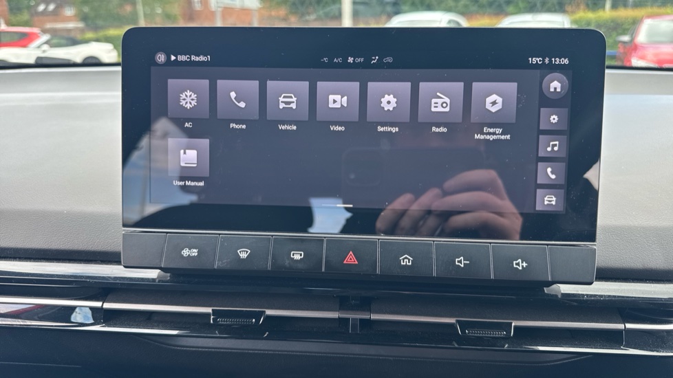 MG MG4 150kW SE EV Long Range 64kWh 5dr Auto Electric Hatchback - Image 39