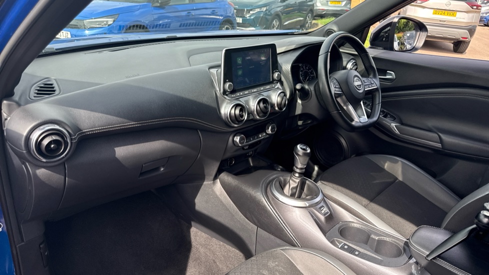 Nissan Juke 1.0 DiG-T 114 N-Connecta 5dr Petrol Hatchback - Image 9