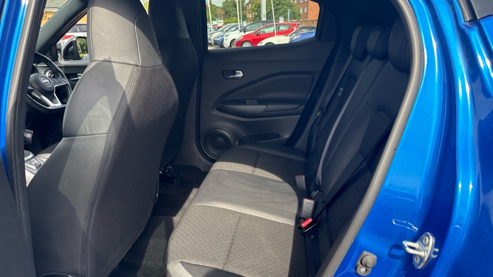 Nissan Juke 1.0 DiG-T 114 N-Connecta 5dr Petrol Hatchback - Image 16