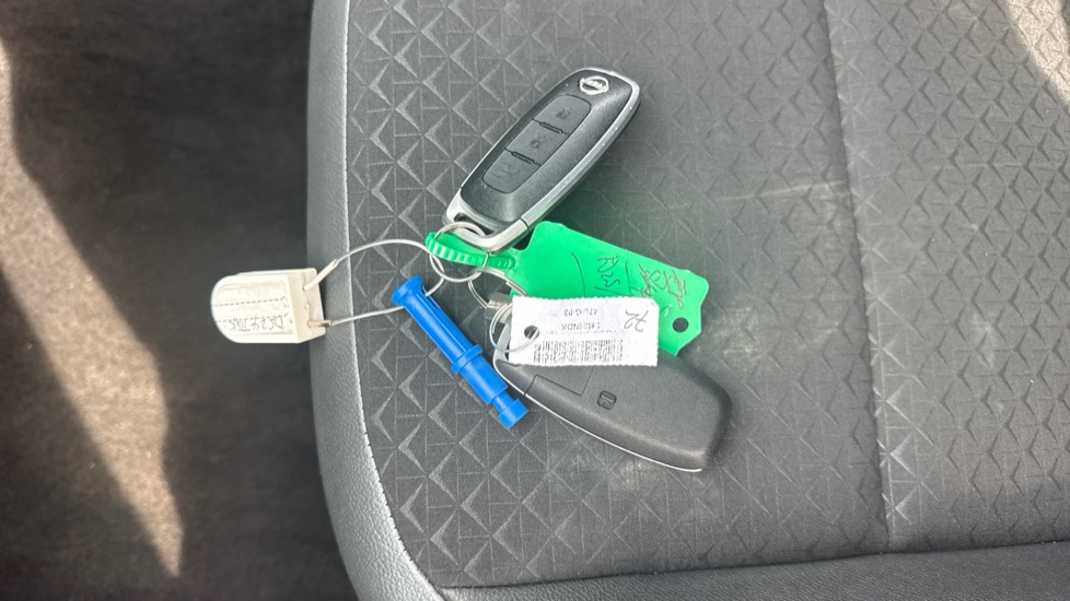 Nissan Juke 1.0 DiG-T 114 N-Connecta 5dr Petrol Hatchback - Image 20