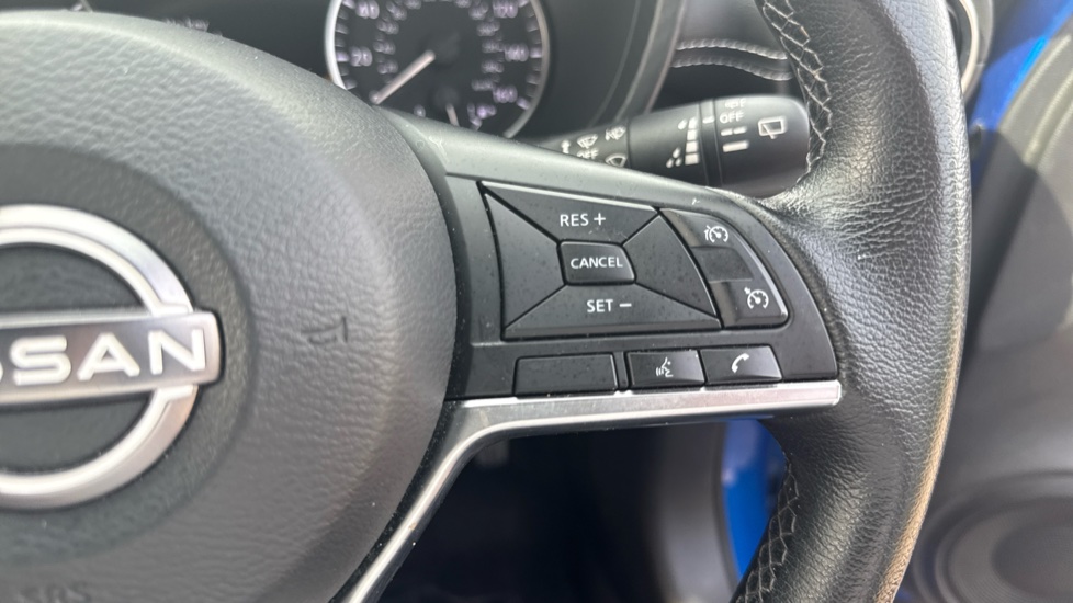 Nissan Juke 1.0 DiG-T 114 N-Connecta 5dr Petrol Hatchback - Image 35