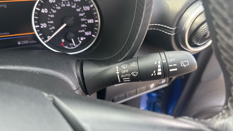 Nissan Juke 1.0 DiG-T 114 N-Connecta 5dr Petrol Hatchback - Image 36