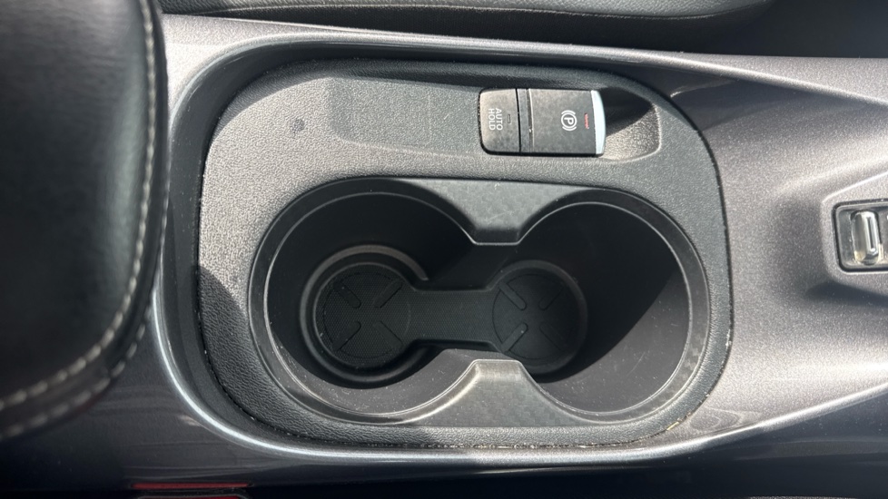 Nissan Juke 1.0 DiG-T 114 N-Connecta 5dr Petrol Hatchback - Image 44