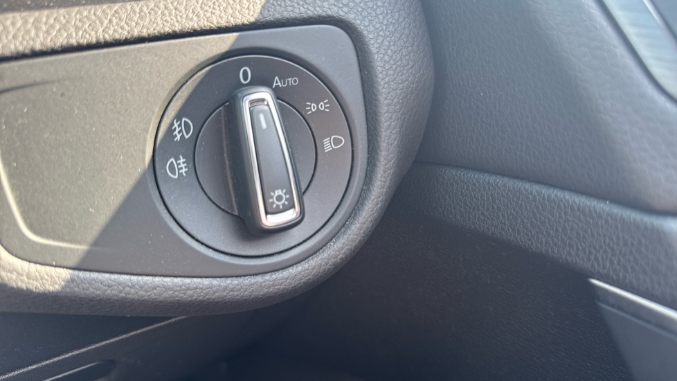 Volkswagen Golf 1.5 TSI EVO Match Edition 5dr Petrol Hatchback - Image 26