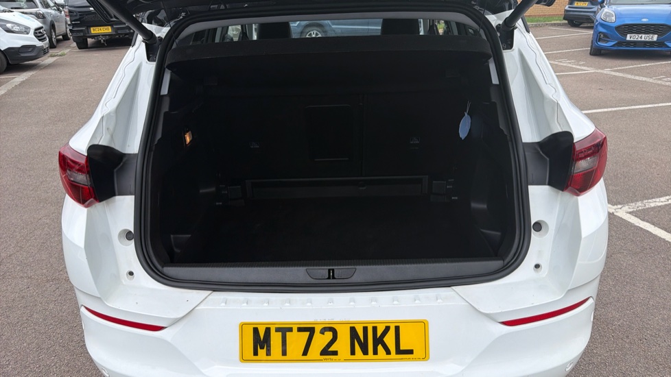 Vauxhall Grandland 1.2 Turbo Ultimate 5dr Petrol Hatchback - Image 4