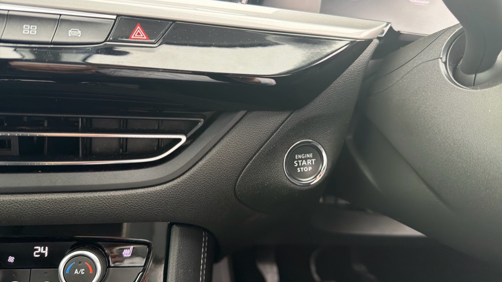 Vauxhall Grandland 1.2 Turbo Ultimate 5dr Petrol Hatchback - Image 31