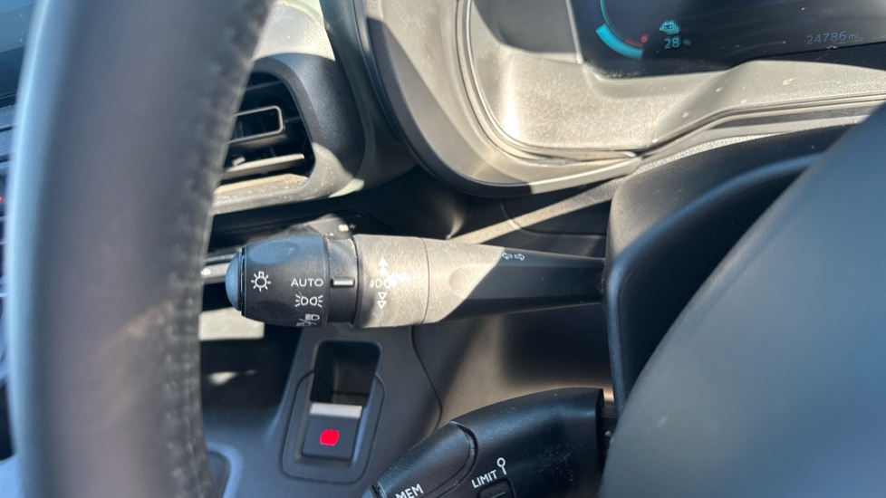 Citroen Berlingo 100kW Flair XTR M 50kWh 5dr Auto Electric Estate - Image 26