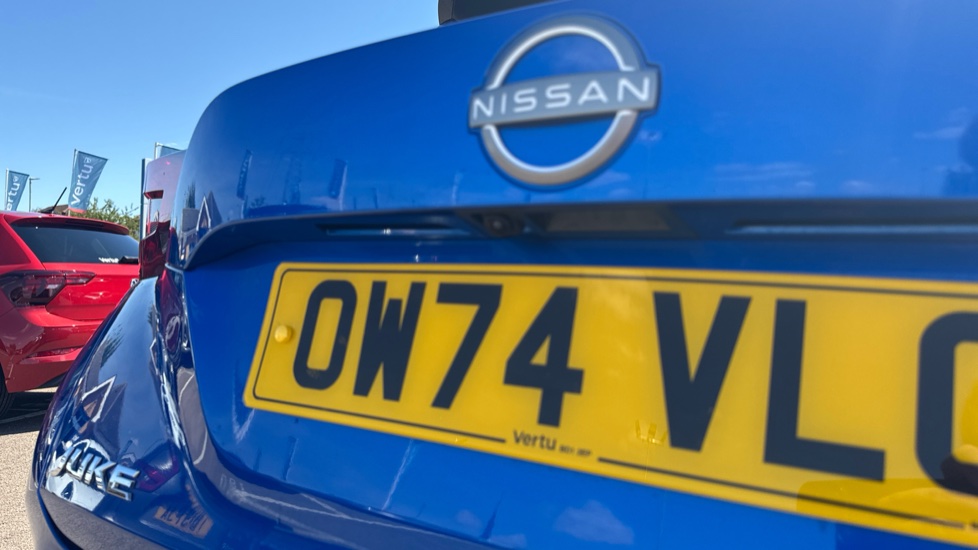 Nissan Juke 1.0 DiG-T Tekna+ 5dr Petrol Hatchback - Image 26