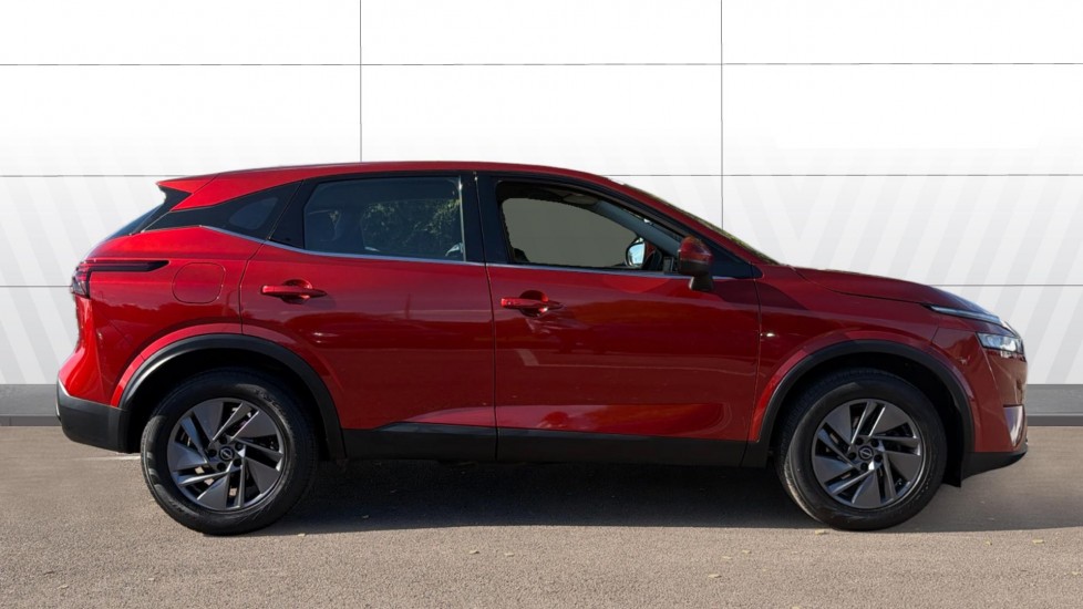 Nissan Qashqai 1.3 DiG-T MH Acenta Premium 5dr Petrol Hatchback - Image 5