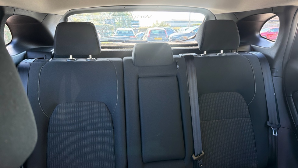 Nissan Qashqai 1.3 DiG-T MH Acenta Premium 5dr Petrol Hatchback - Image 15