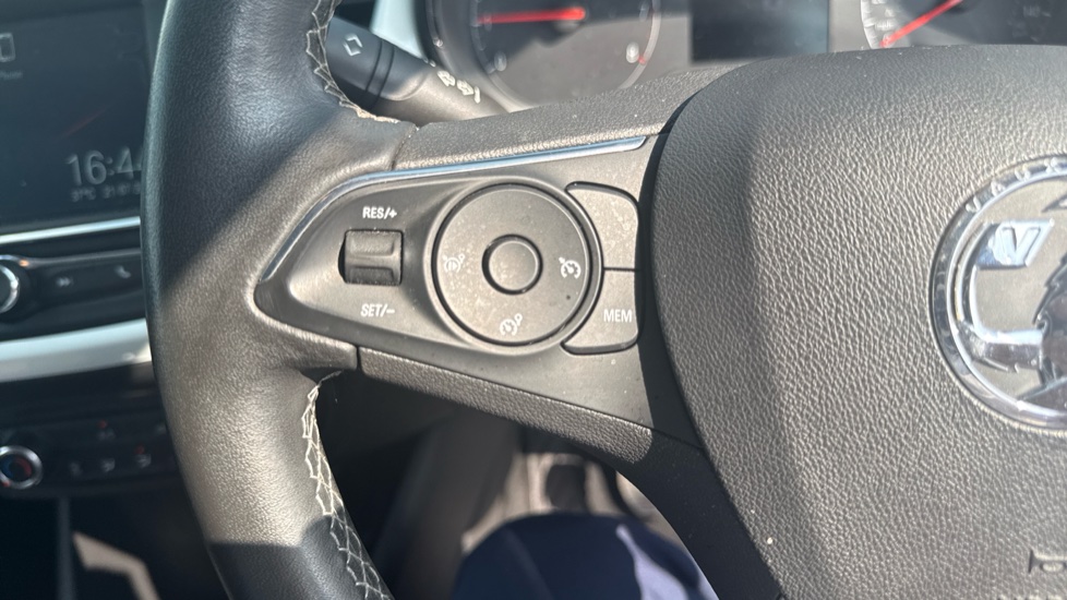 Vauxhall Crossland X 1.2 [83] Griffin 5dr [Start Stop] Petrol Hatchback - Image 26