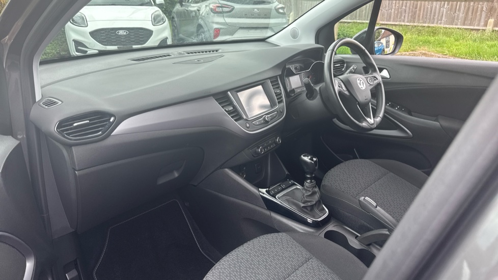 Vauxhall Crossland 1.2 Turbo Design 5dr Petrol Hatchback - Image 9