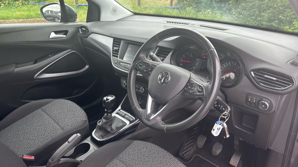 Vauxhall Crossland 1.2 Turbo Design 5dr Petrol Hatchback - Image 11
