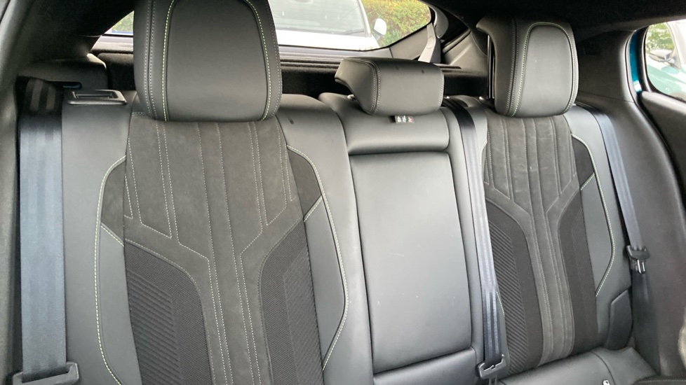 Peugeot 408 1.2 PureTech GT 5dr EAT8 Petrol Hatchback - Image 15